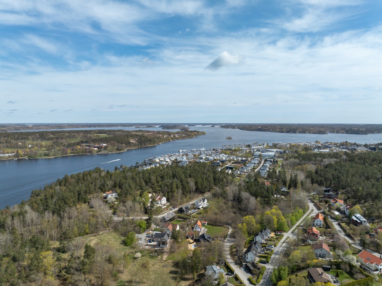 Ekholmsnäsvägen 106