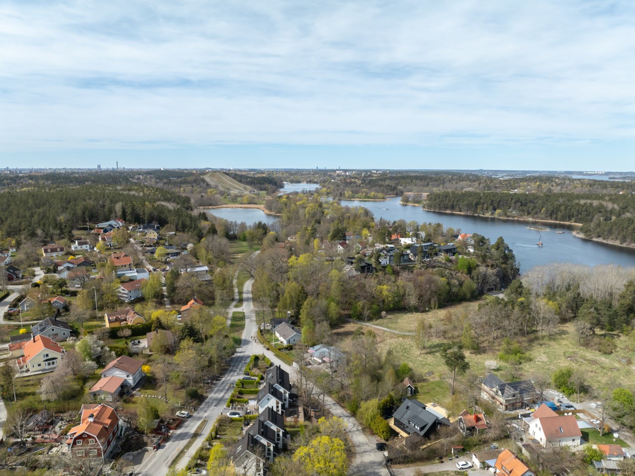 Ekholmsnäsvägen 106