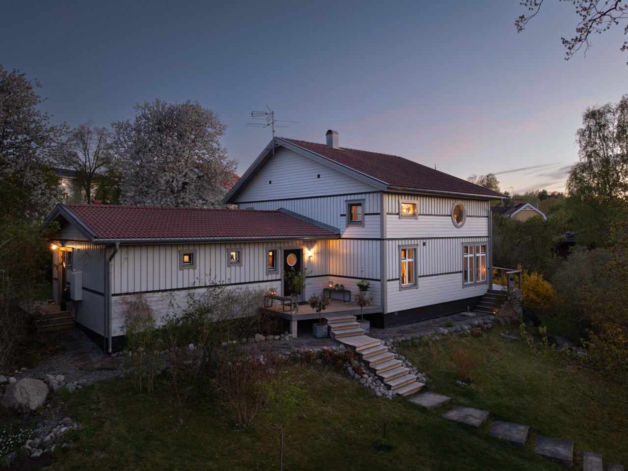 Ekholmsnäsvägen 106