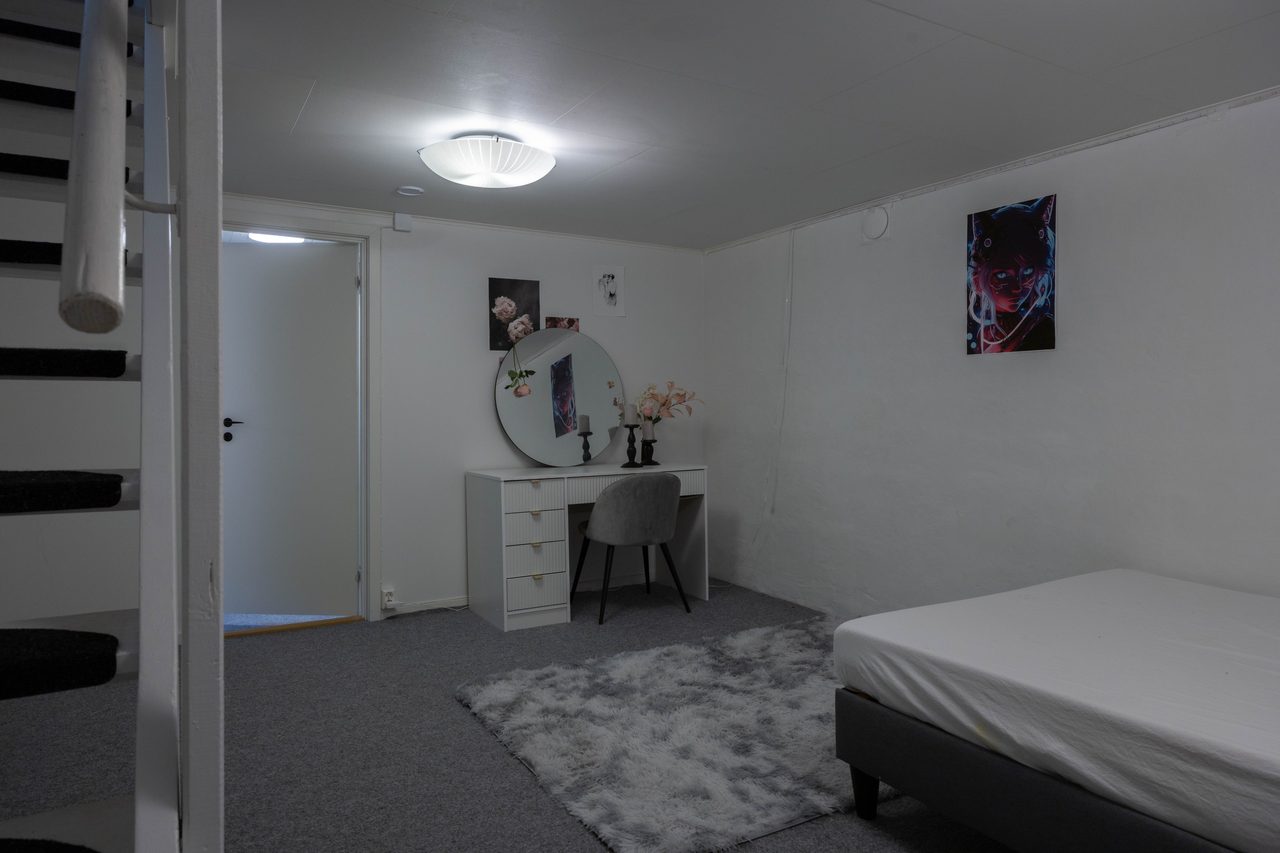 Hallandsvägen 21