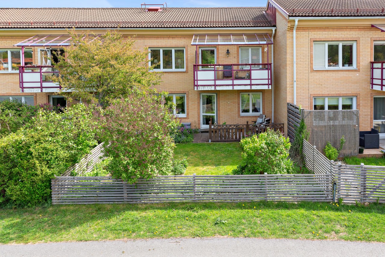 Lillies väg 100