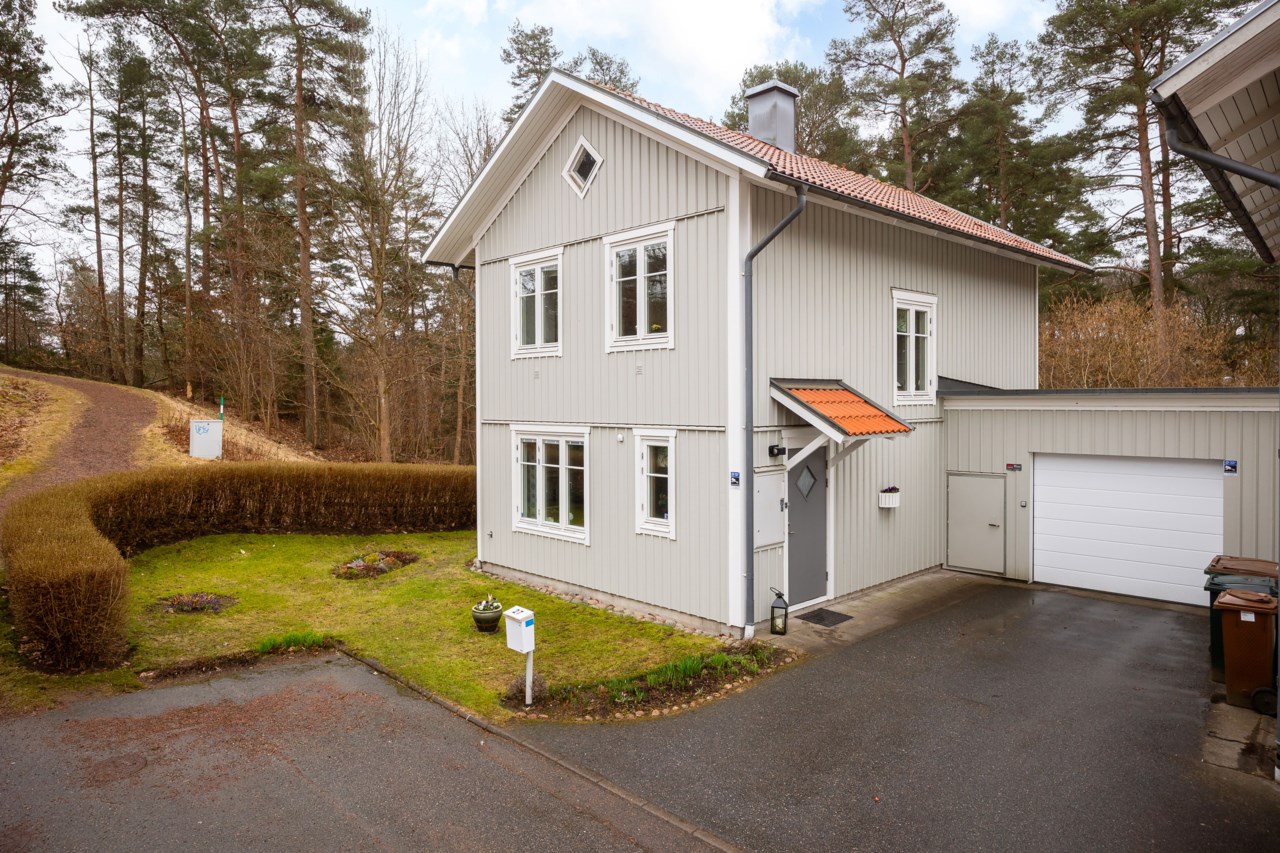 Draghästvägen 27