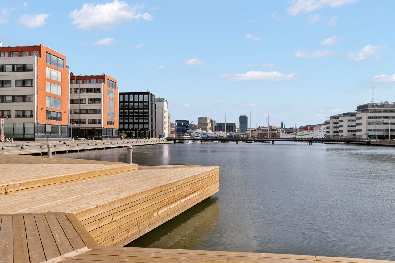 Lindholmshamnen 32