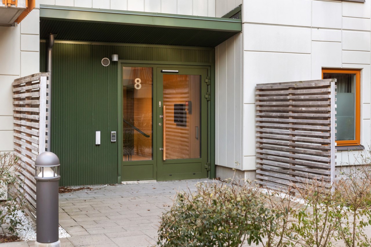 Famngatan 8