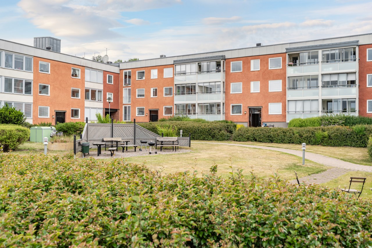Åkerbyvägen 104