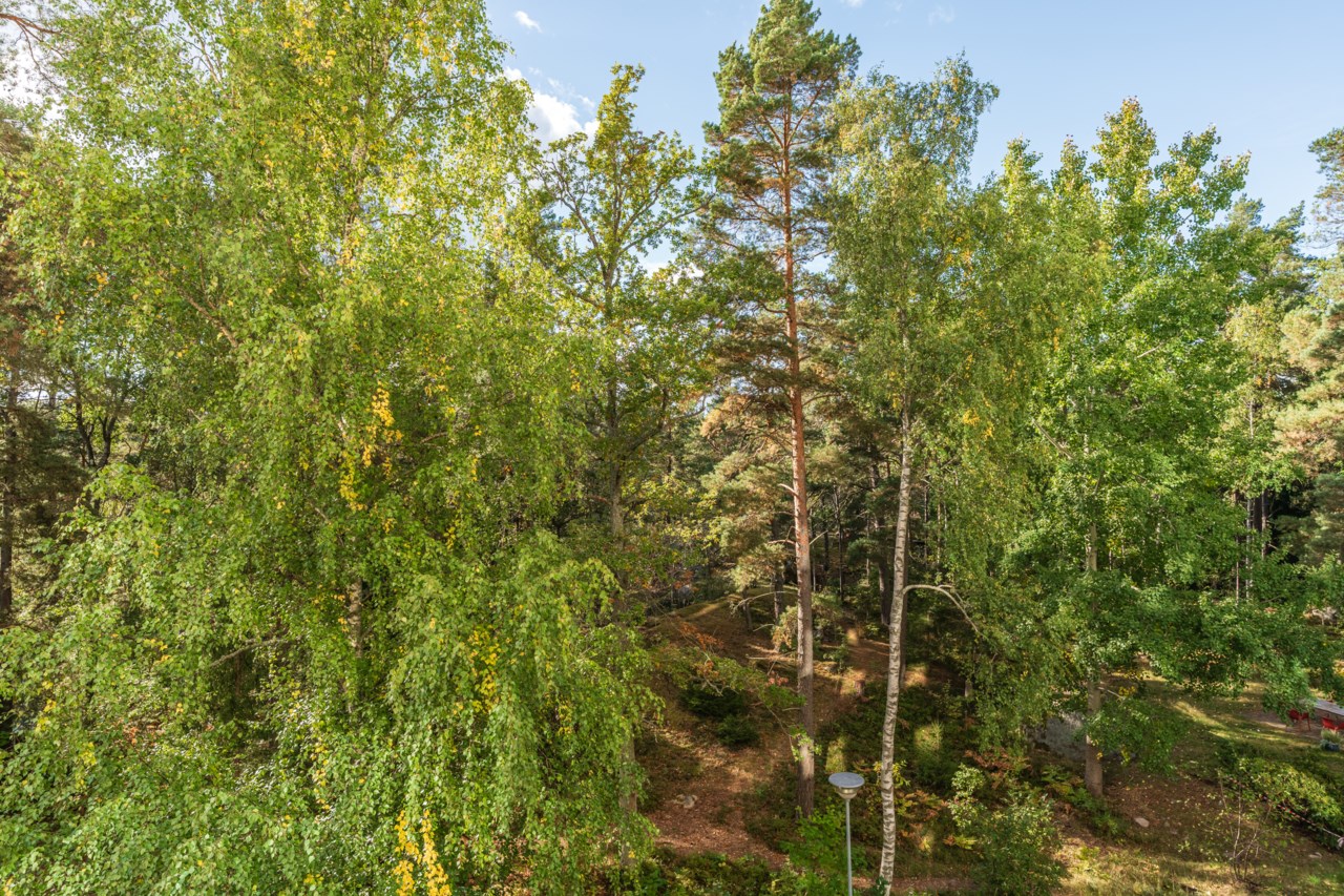 Eskadervägen 48
