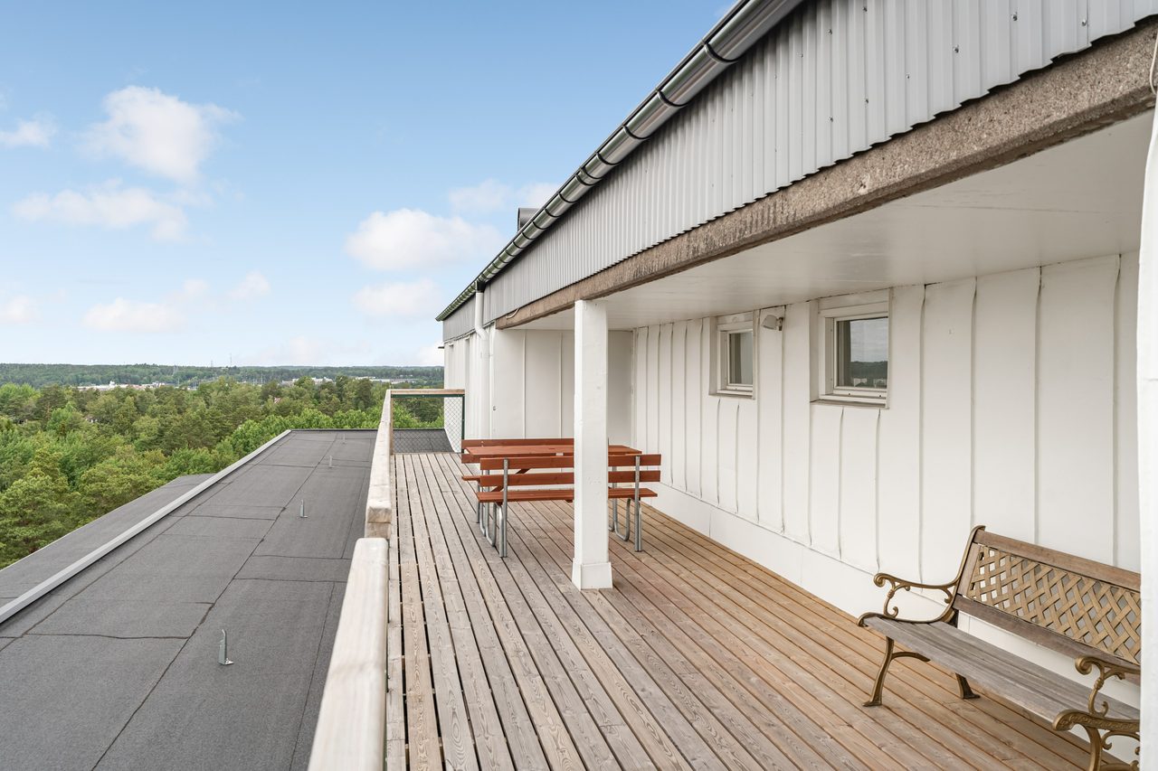 Mörbyhöjden 8