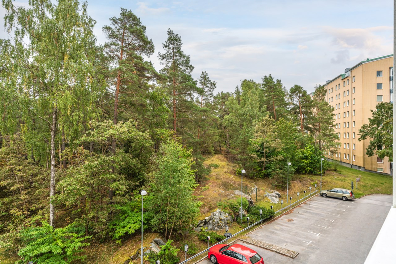 Eskadervägen 32