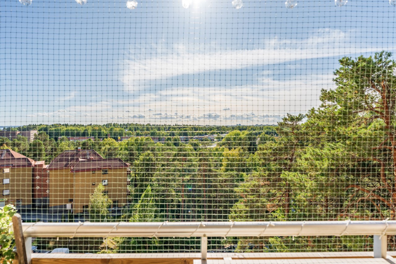 Hägernäsvägen 8