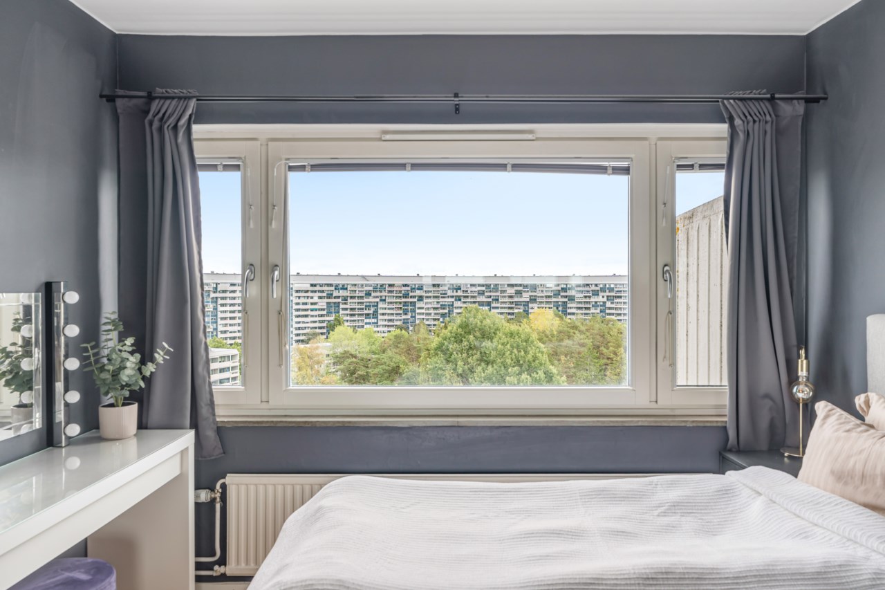 Kometvägen 23, högst upp
