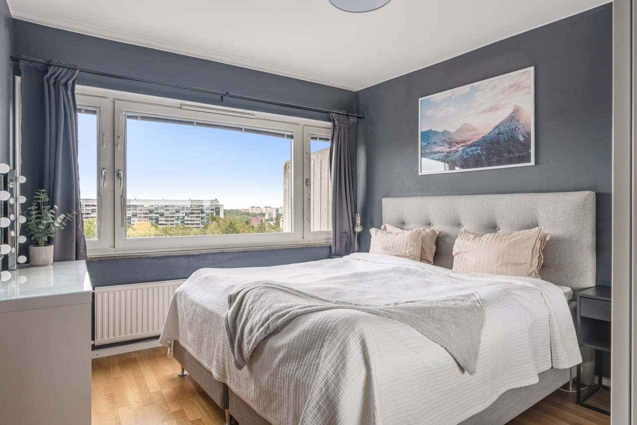 Kometvägen 23, högst upp