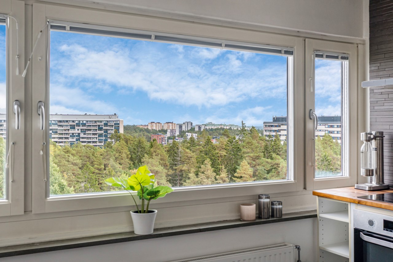 Kometvägen 23, högst upp
