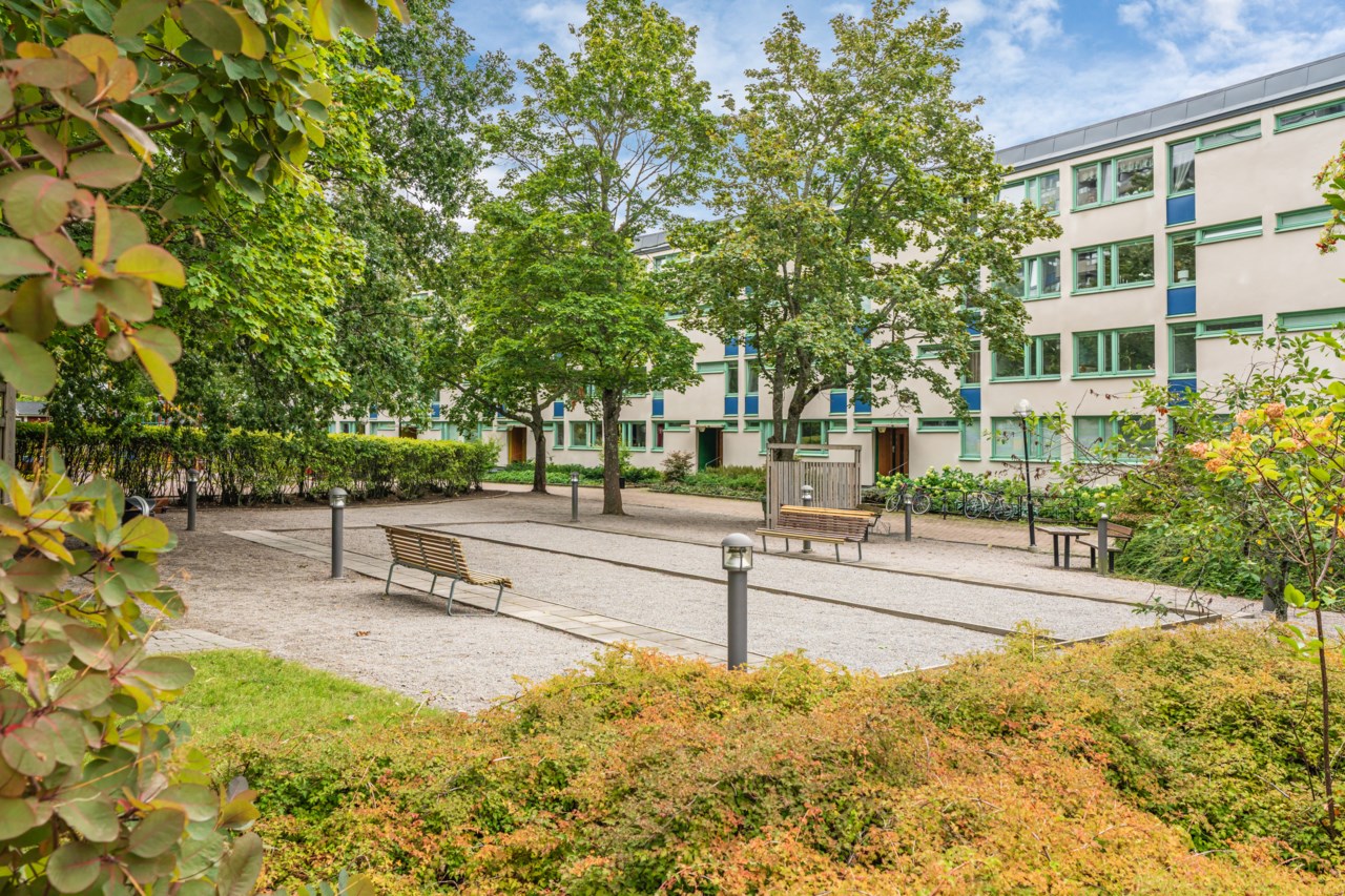 Kometvägen 23, högst upp