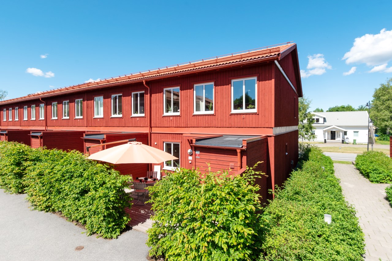 Gudö gårdsväg 1F