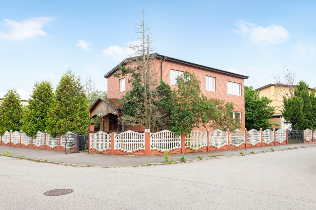 Örnehuvuds väg 21