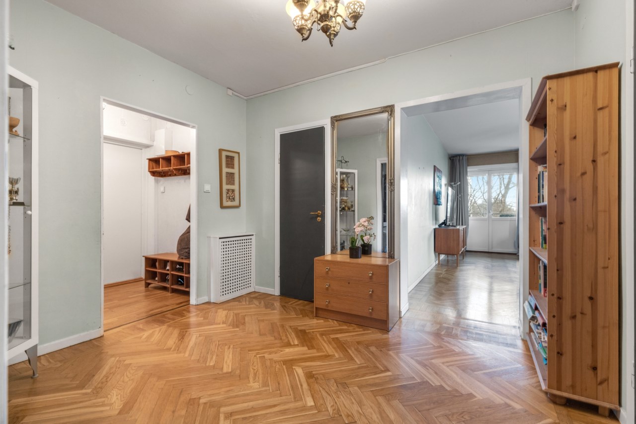 Hall