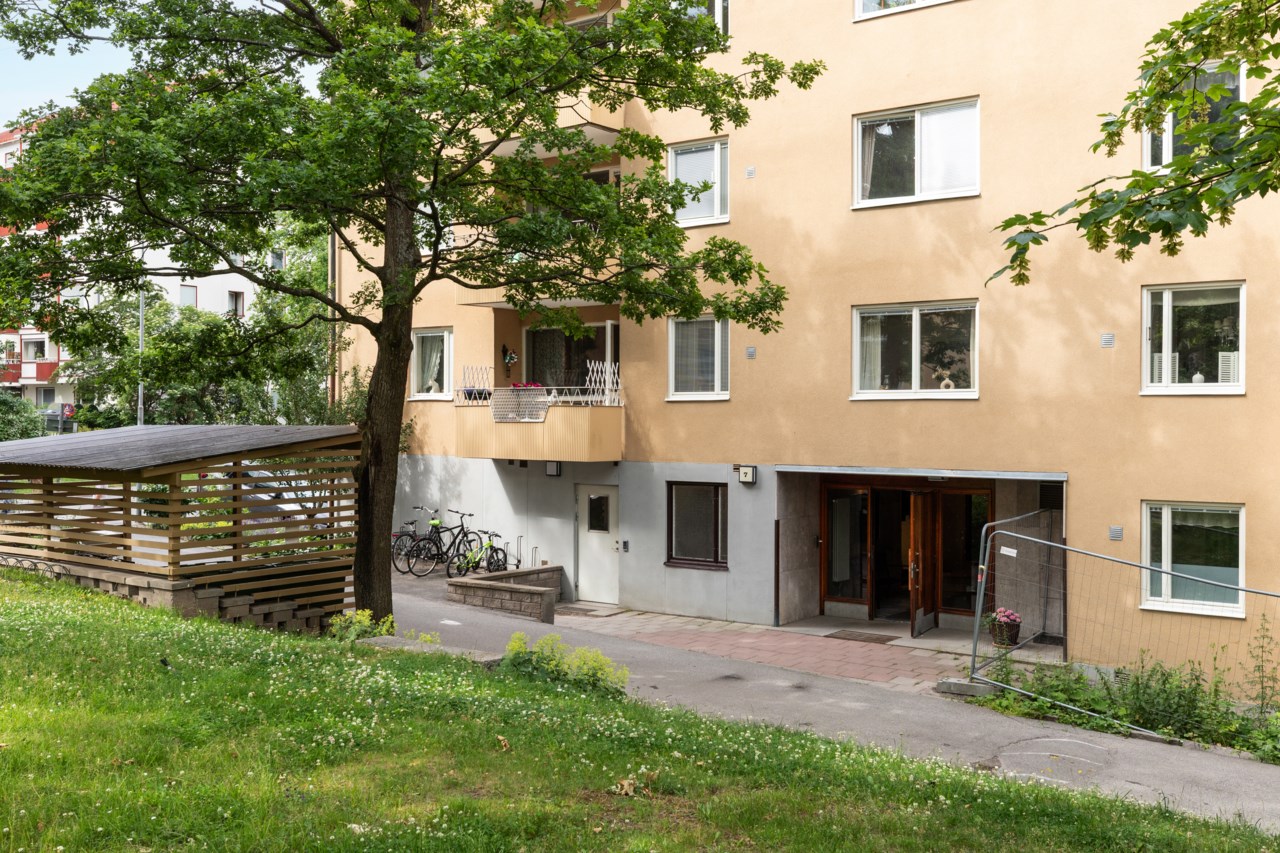 Backvägen 7