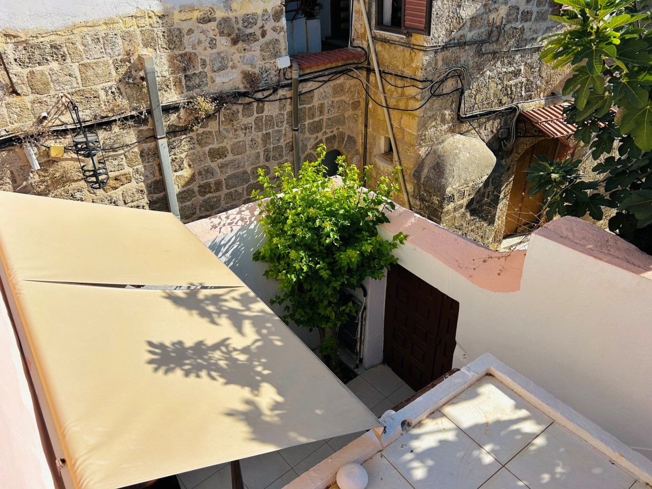 Rhodos