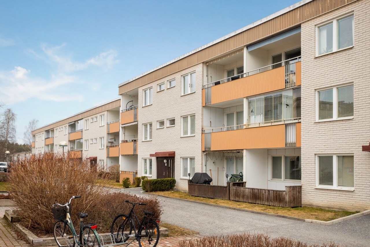 Hjortronvägen 49