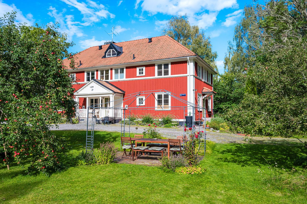Rösaringvägen 14