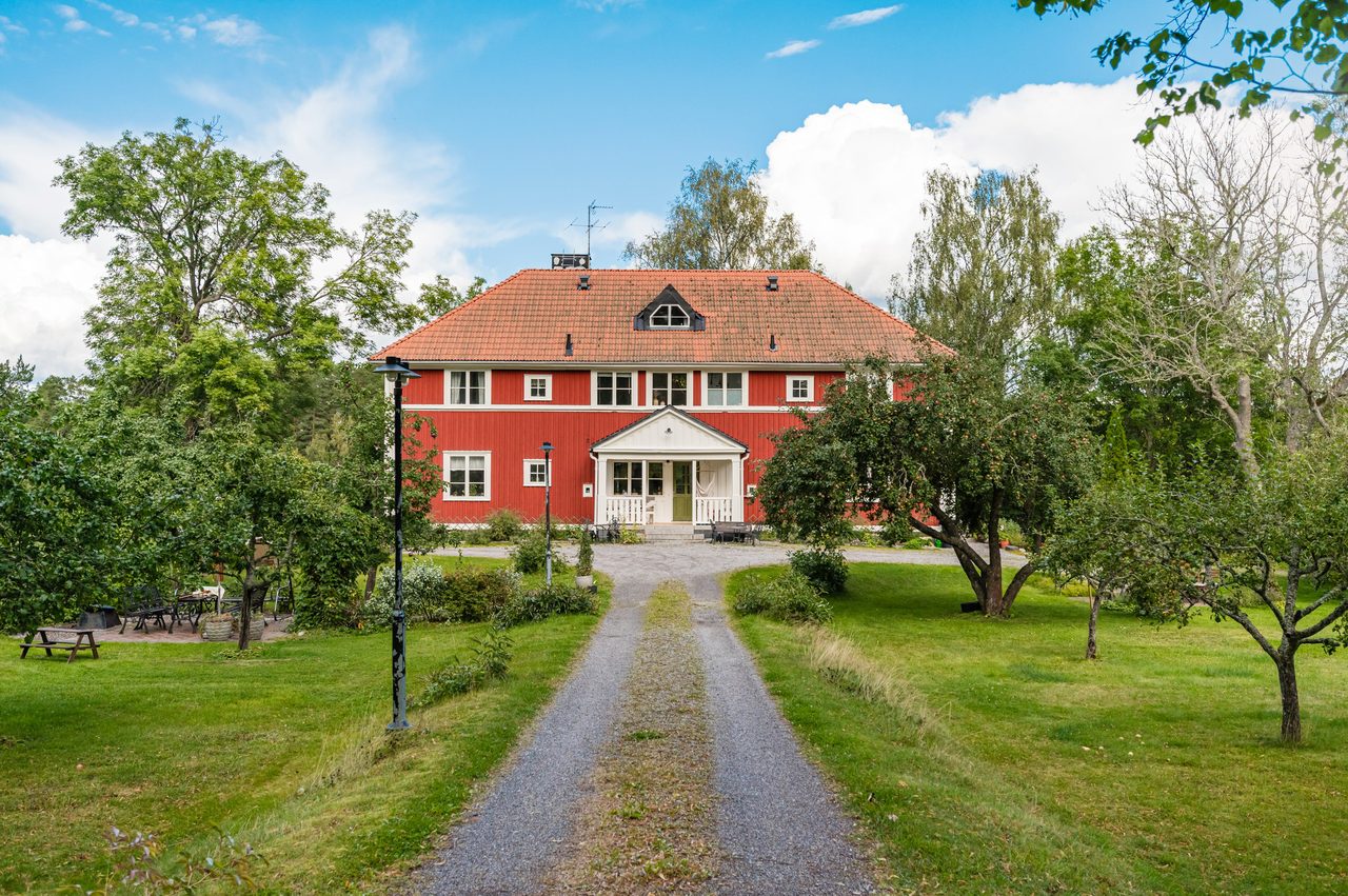 Rösaringvägen 14