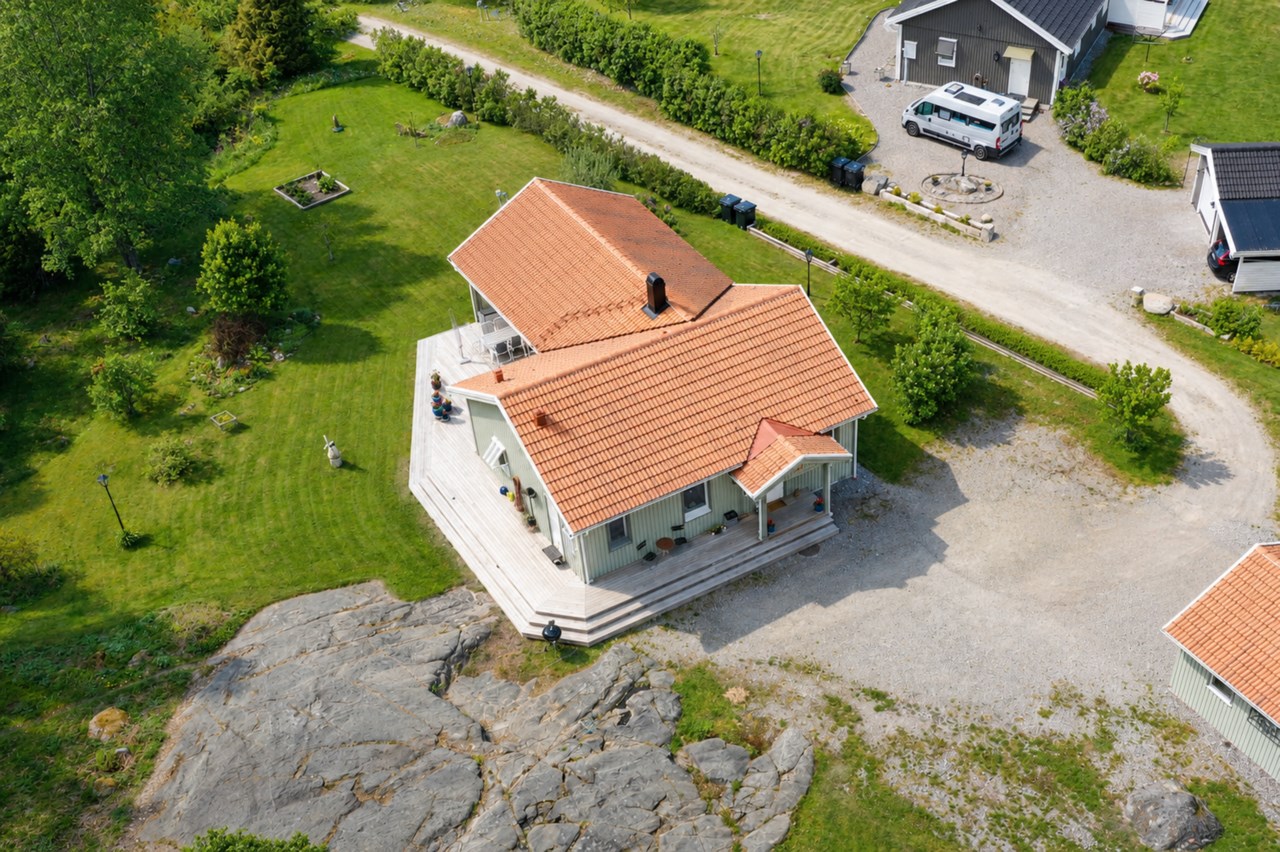 Lihagsvägen 8
