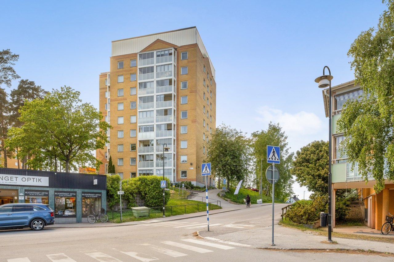 Knektvägen 1