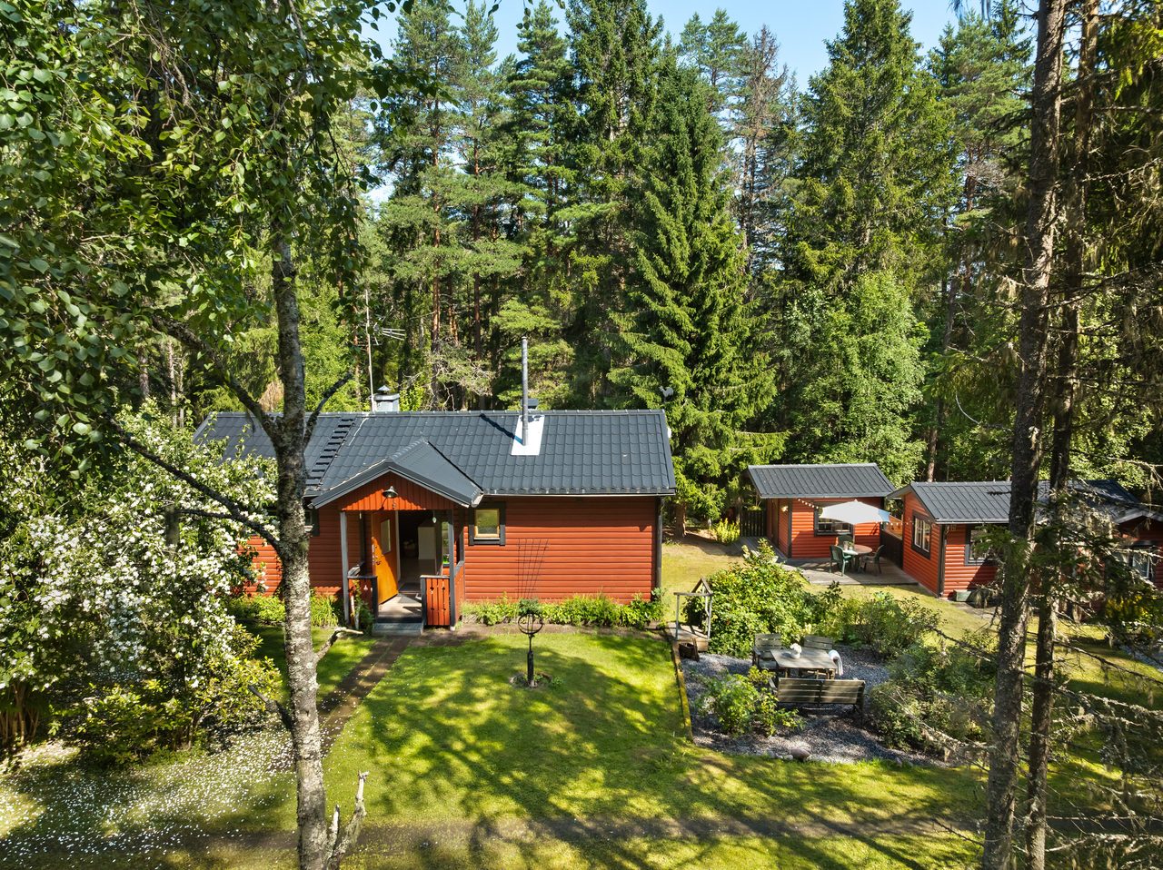 Nedre Laksjövägen 9