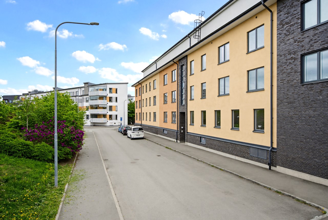 Blandargatan 8