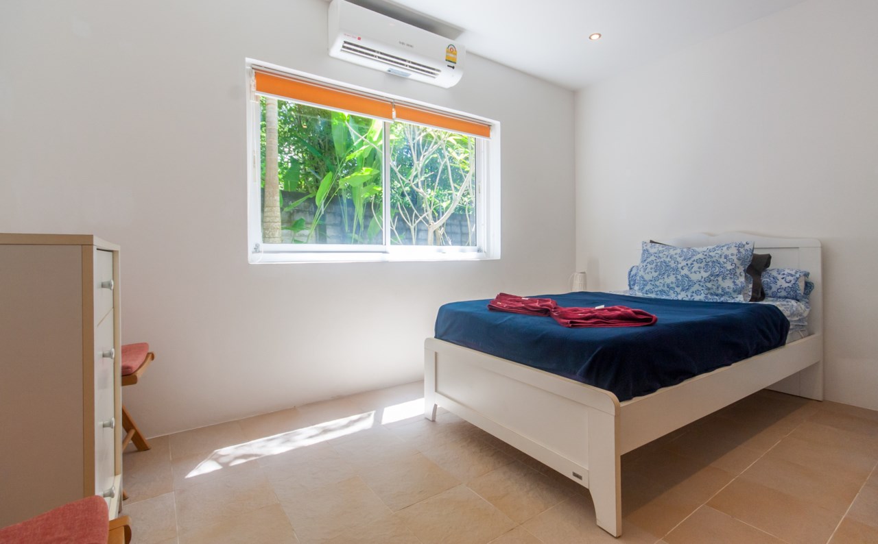 Malee Beach F3