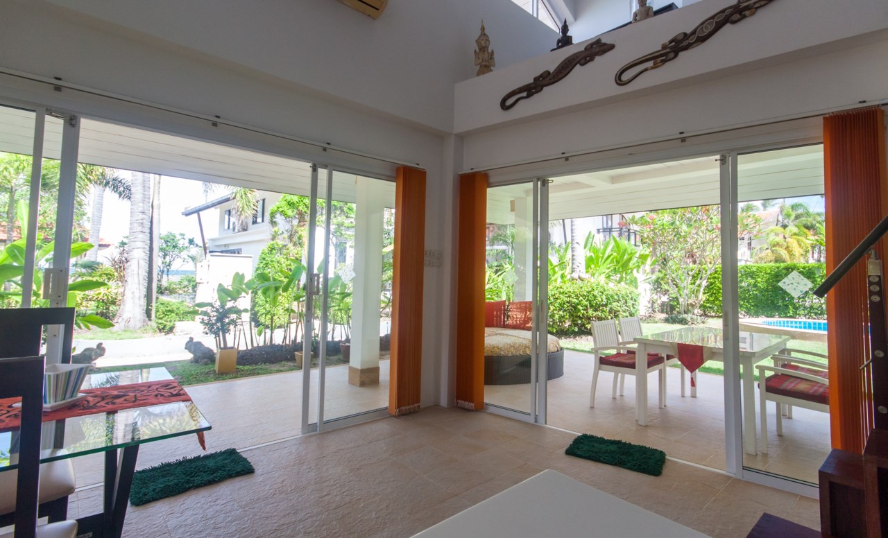 Malee Beach F3