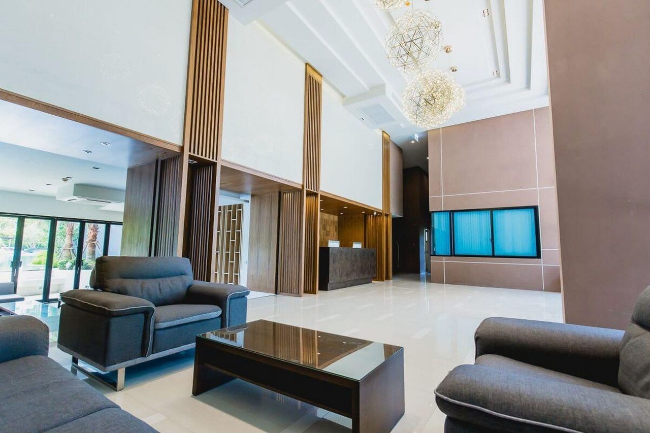 Aristo 1, Phuket