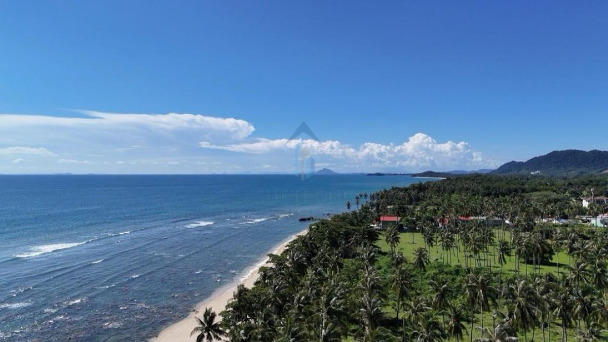 Tomt Khlong Kong 23 Rai 210 meter beach front
