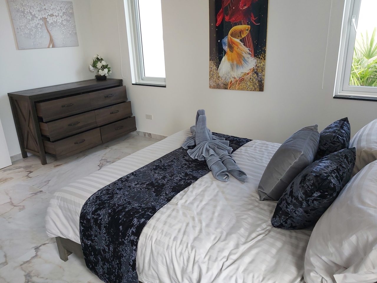 Palm Avenue 4