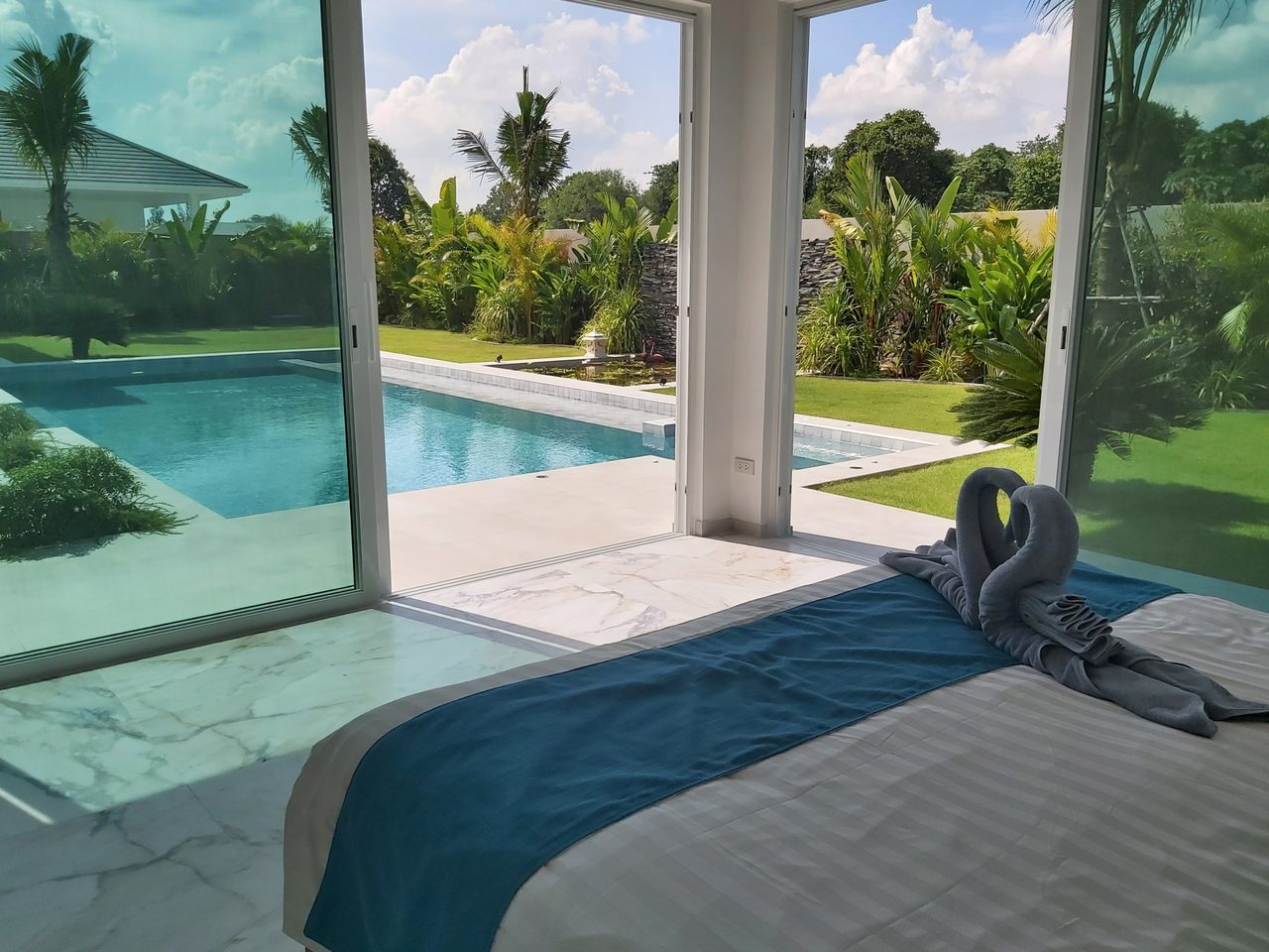 Palm Avenue 4