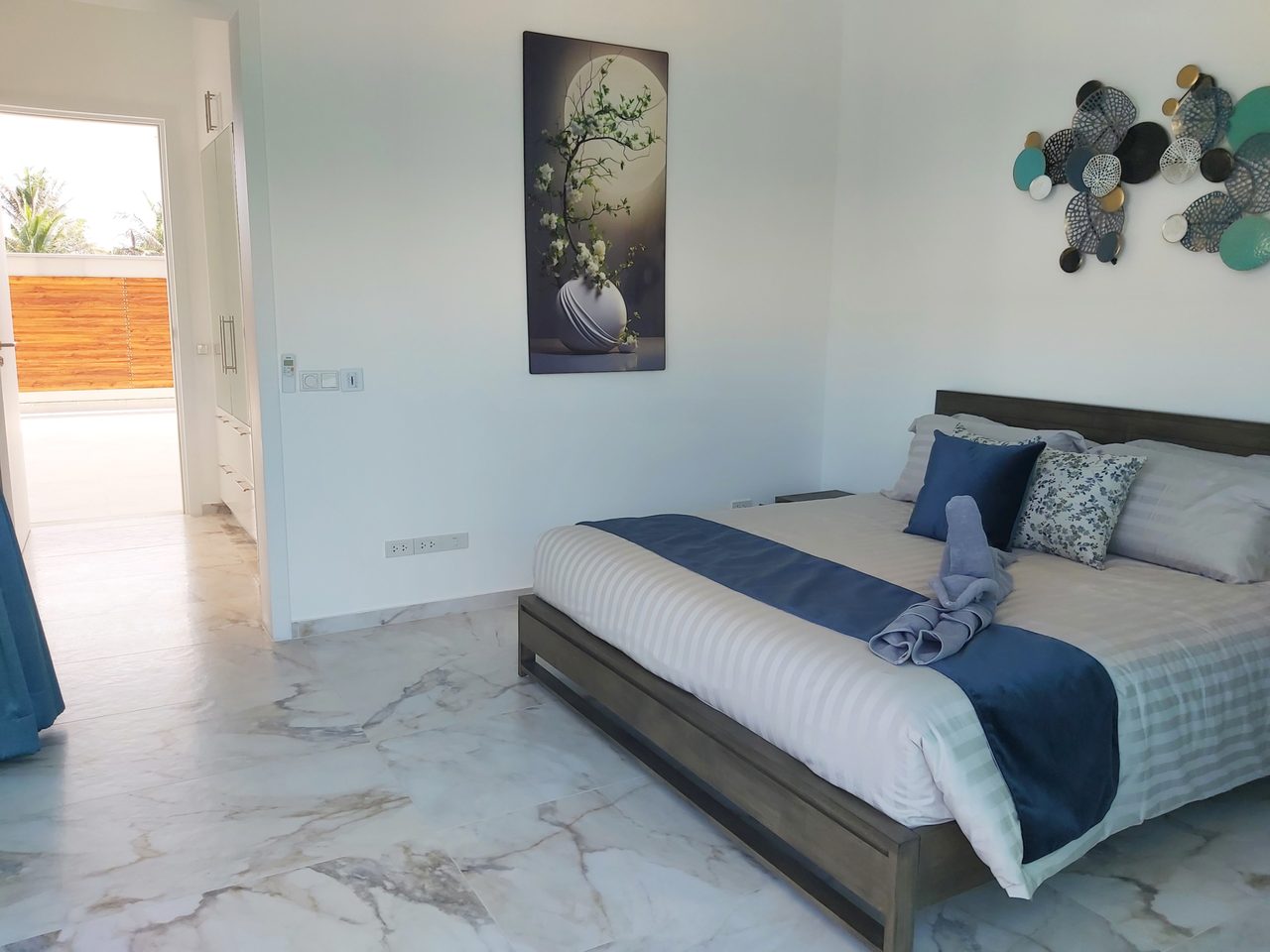 Palm Avenue 4