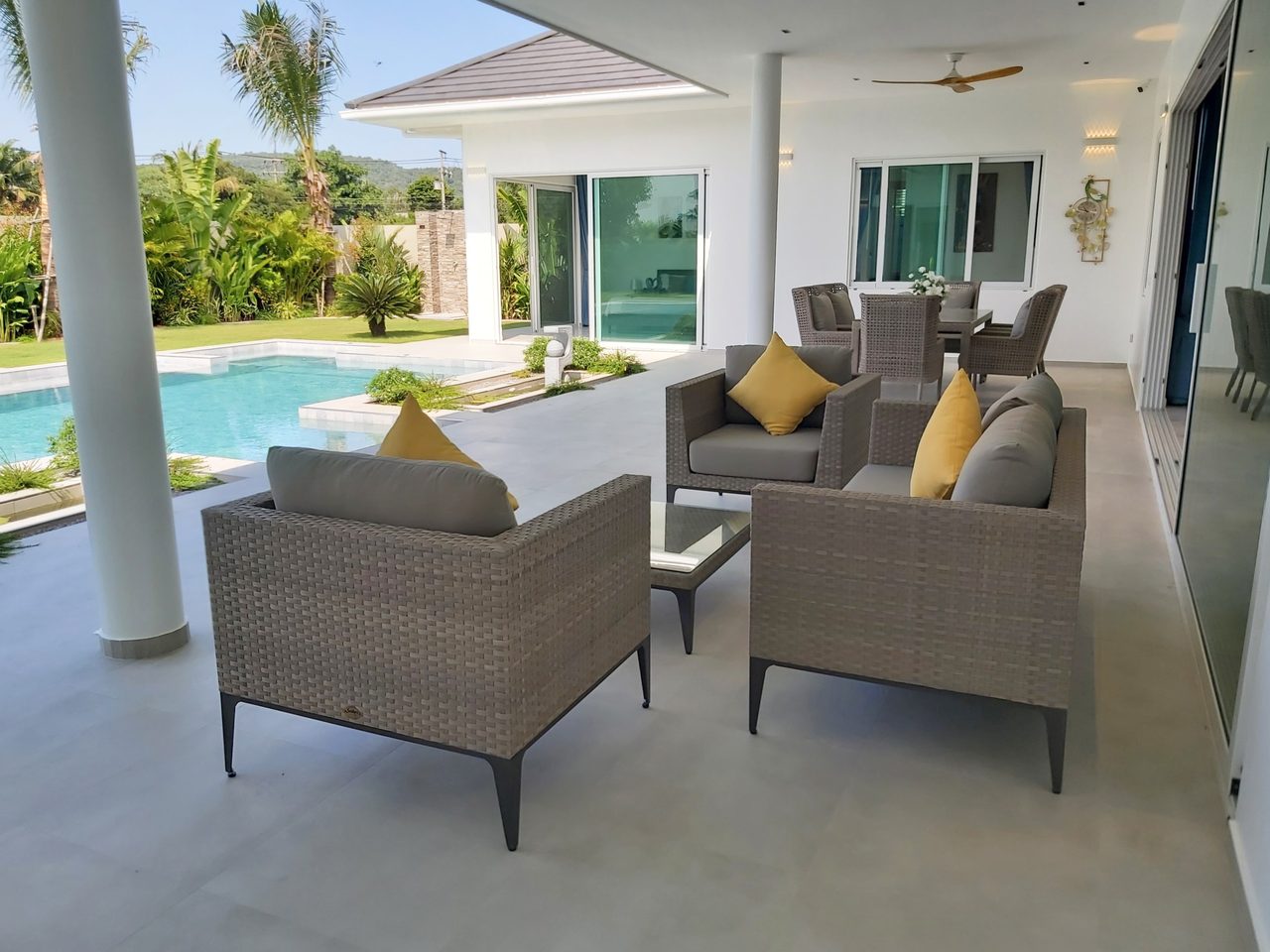 Palm Avenue 4