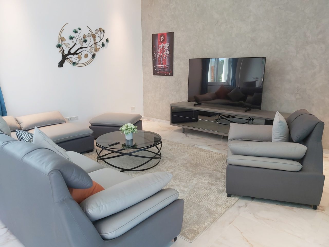 Palm Avenue 4