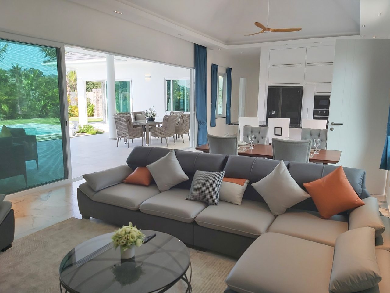 Palm Avenue 4