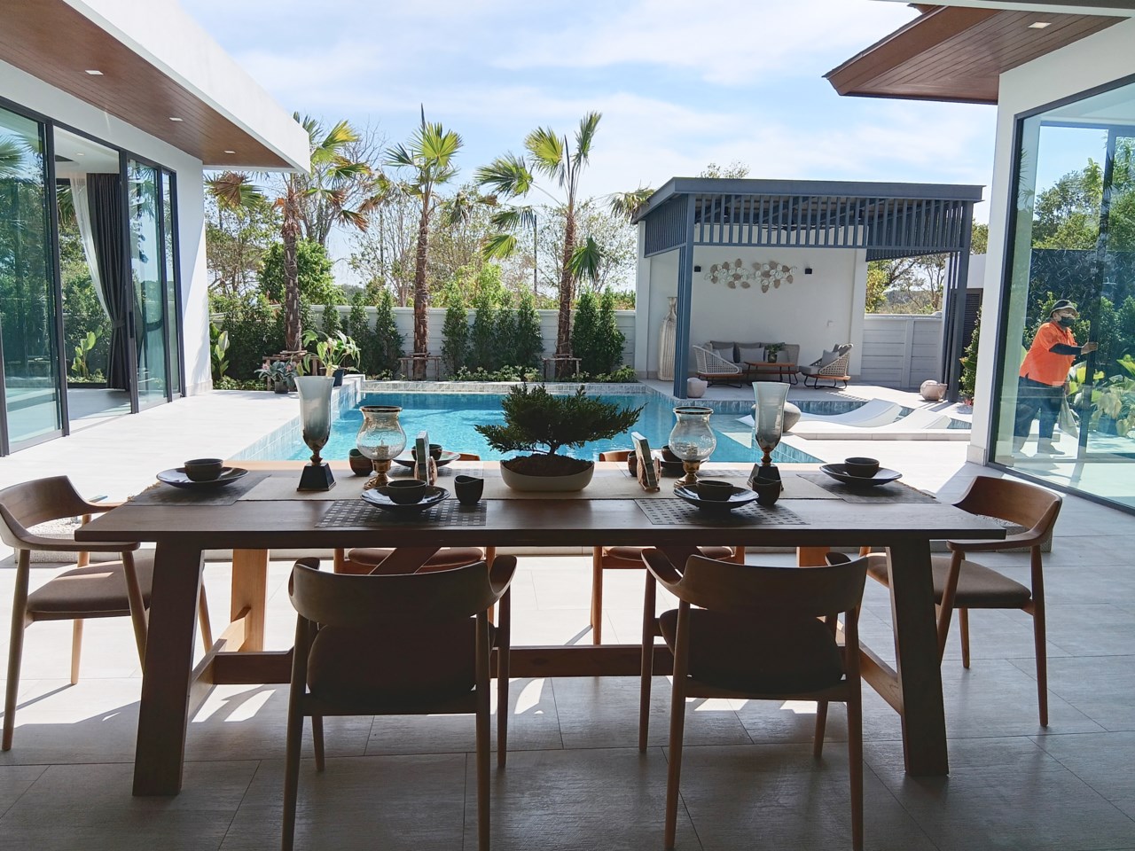 Hua Hin, Nybyggd villa