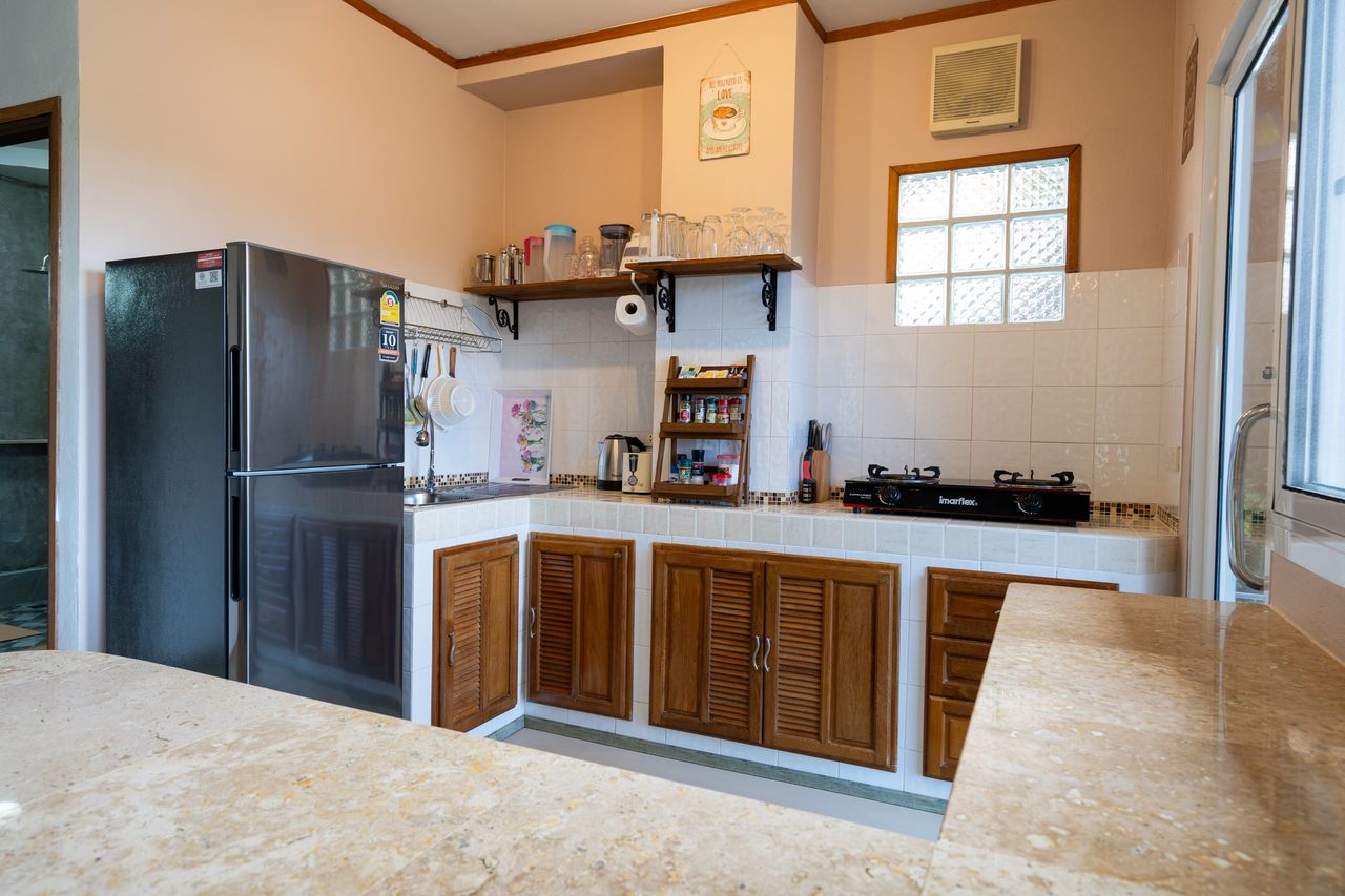 16a Kitchen