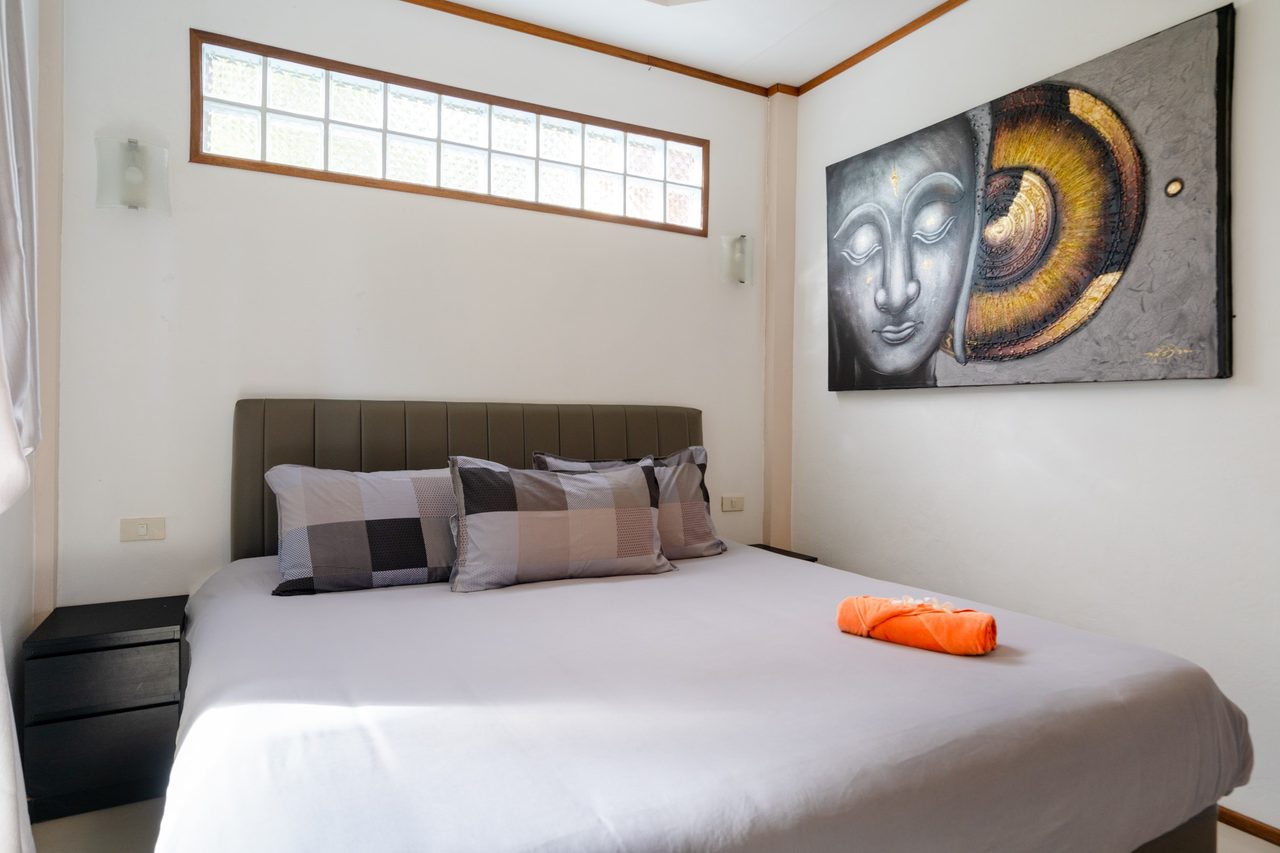 17 Bedroom 1