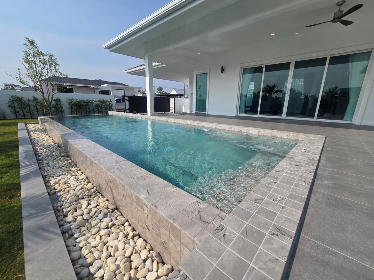 Botanica Pool Villa i Hua Hin, Thailand.