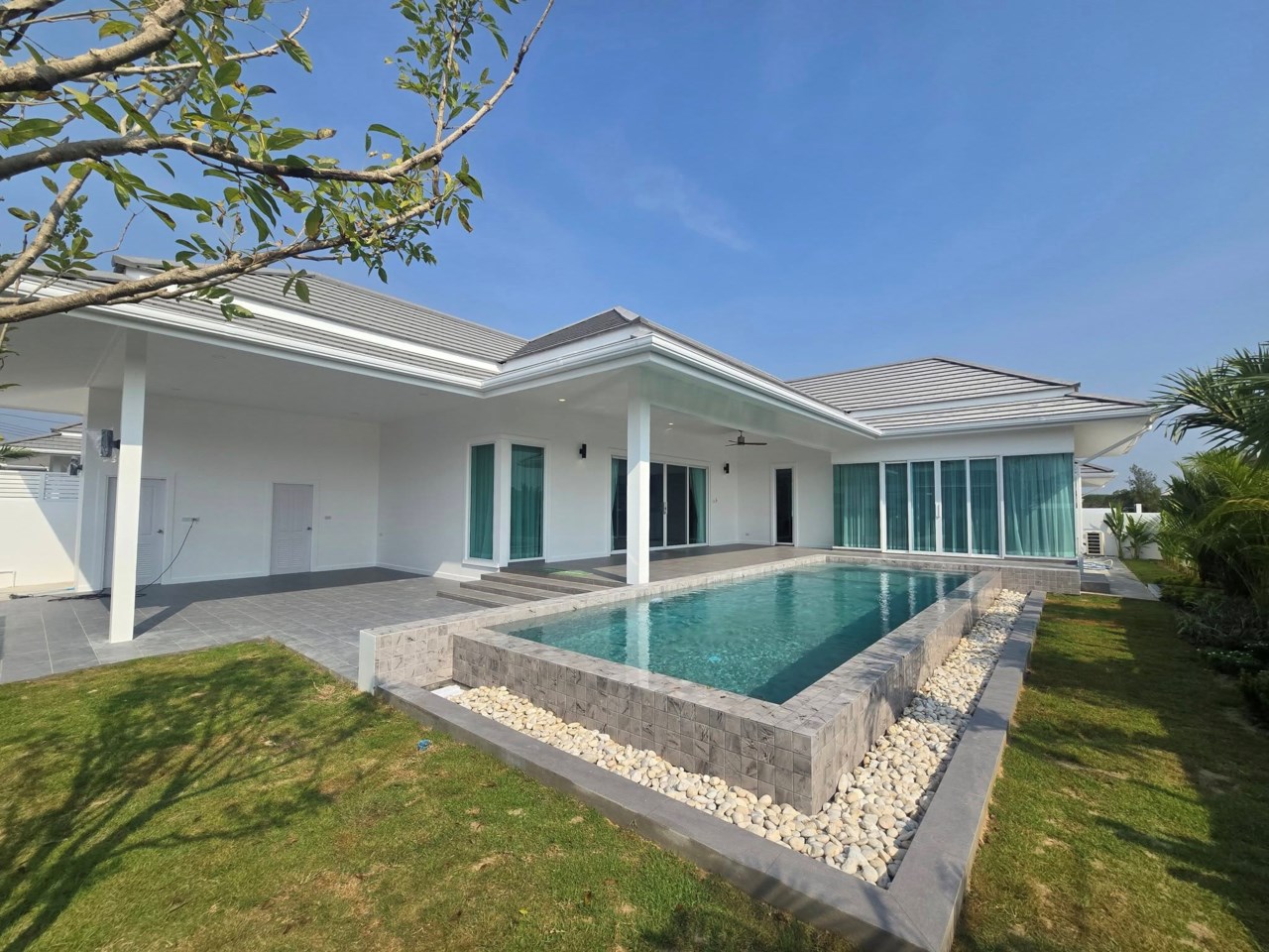 Botanica Pool Villa i Hua Hin, Thailand.