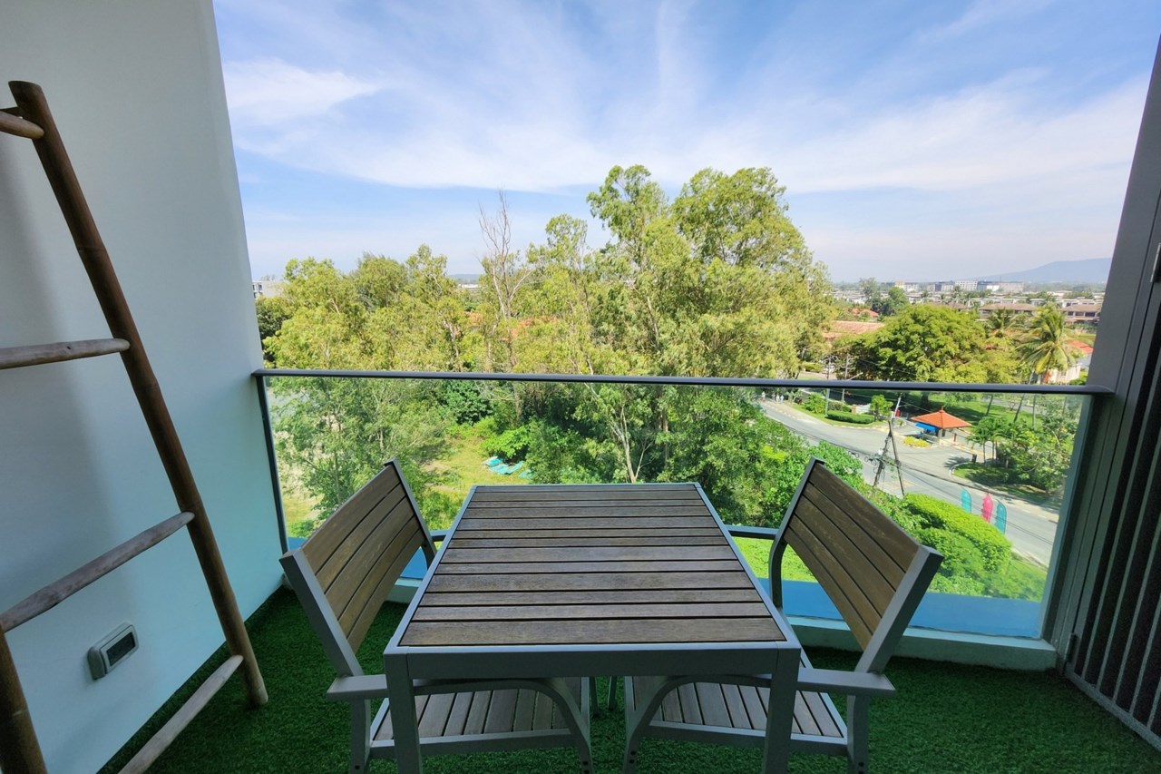 Oceanstone Laguna