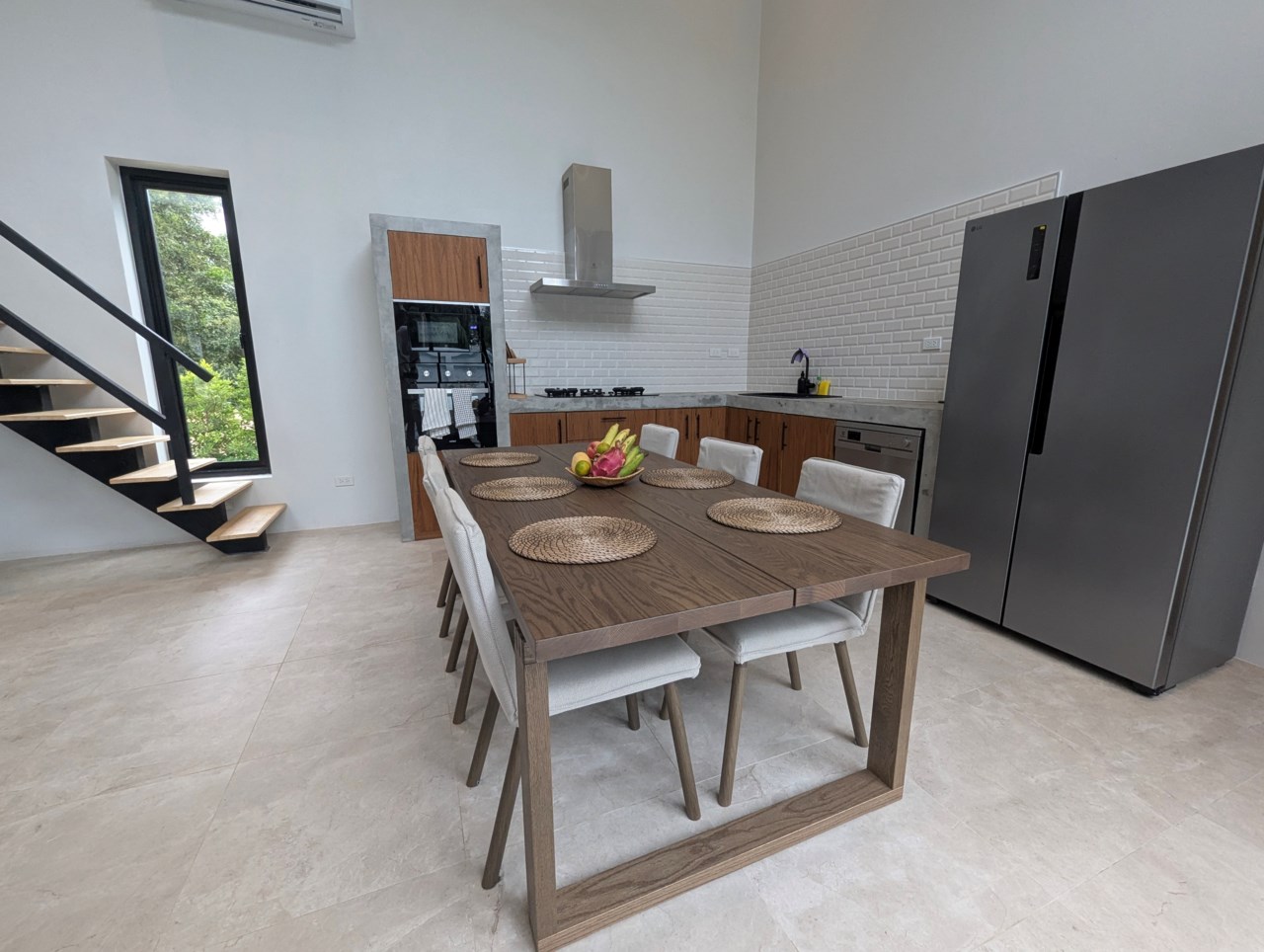 Backyard Villa 908