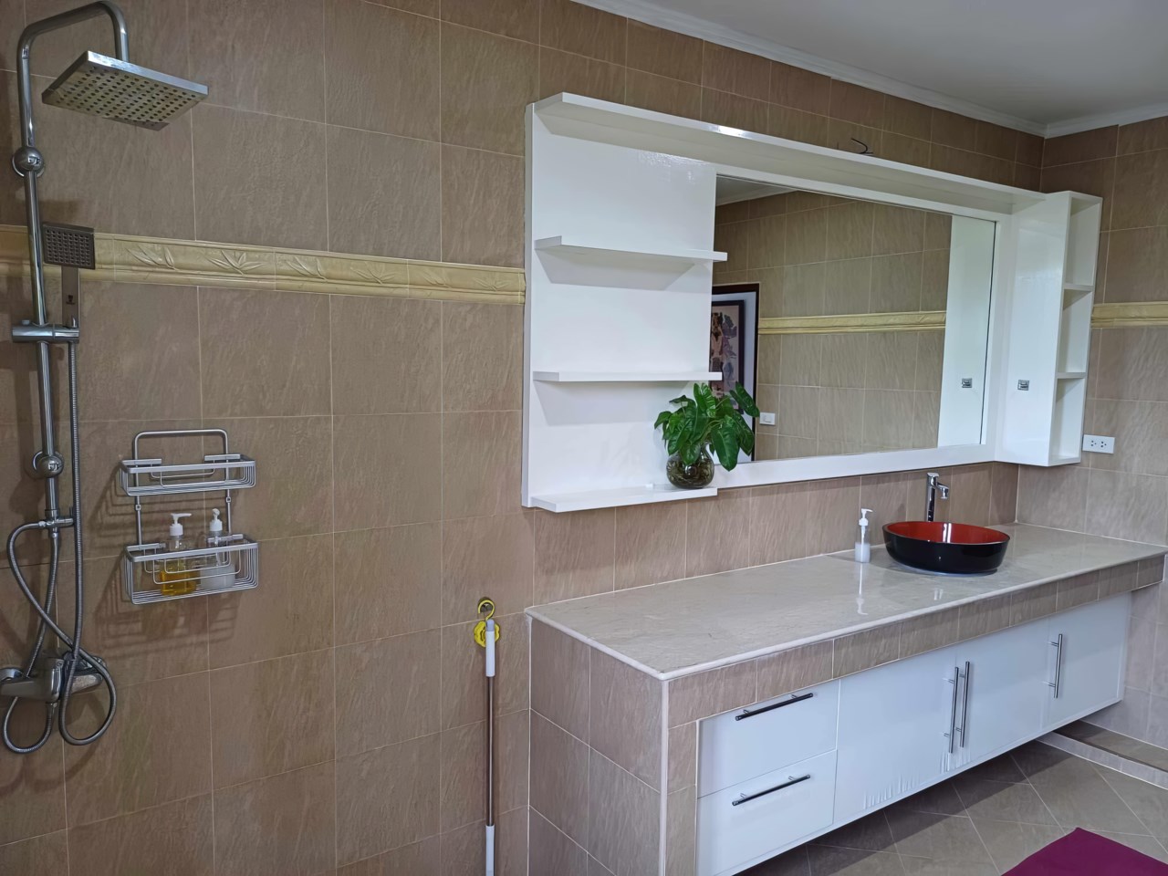 Whiteflower Apt B5, Koh Lanta