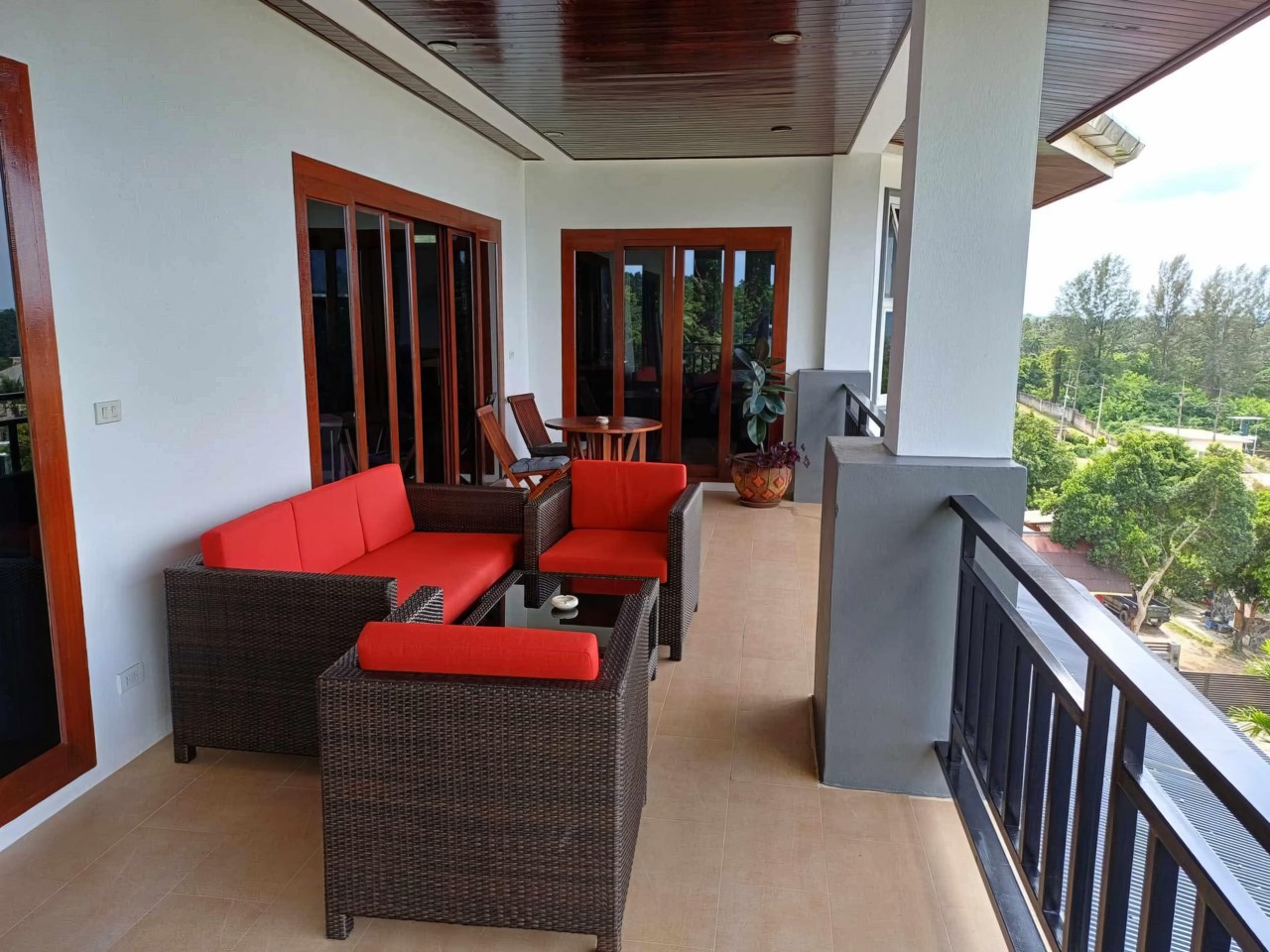 Whiteflower Apt B5, Koh Lanta
