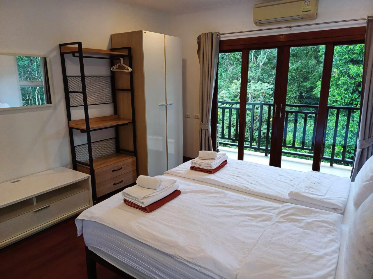 Whiteflower Apt B5, Koh Lanta