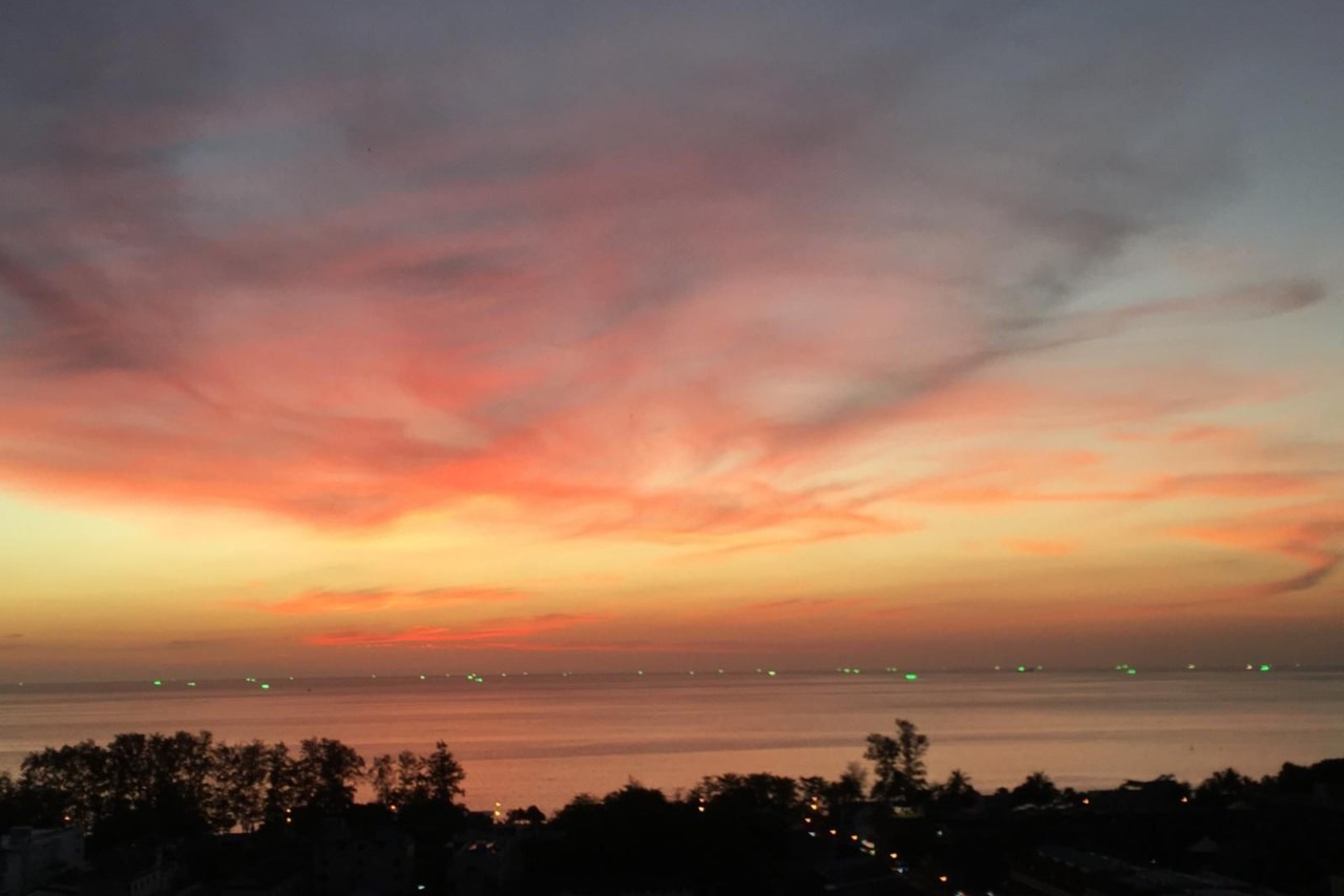 Sunset 24